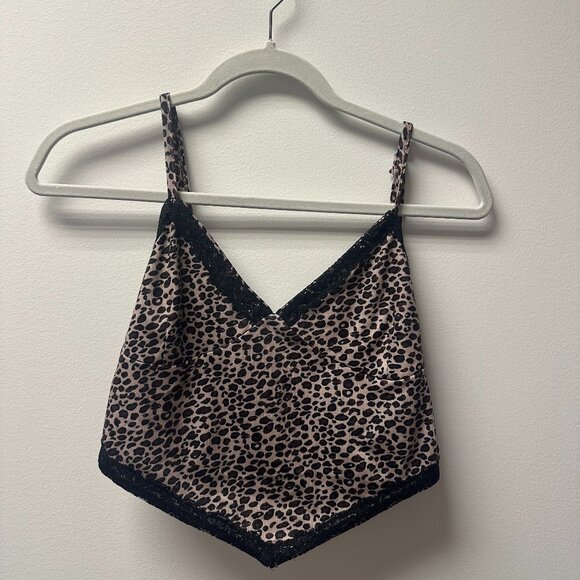 Edikted Leopard Print Crop Tank Top - Picture 1 of 3
